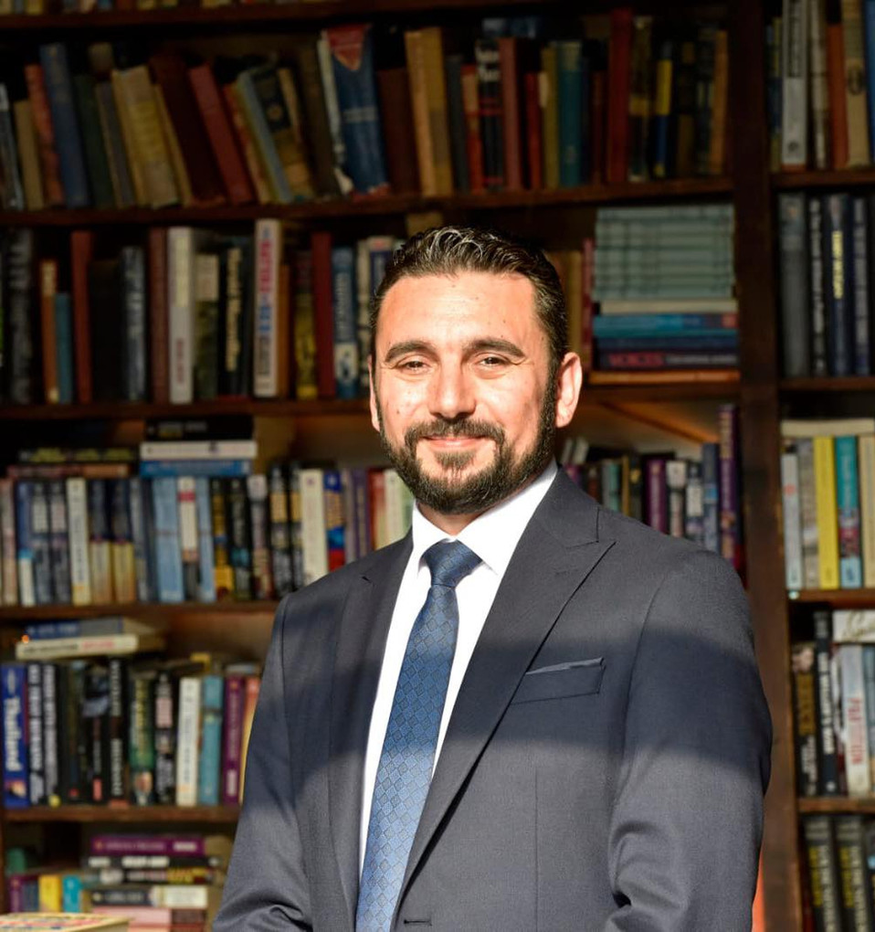 Lawyer Tacan Reynar